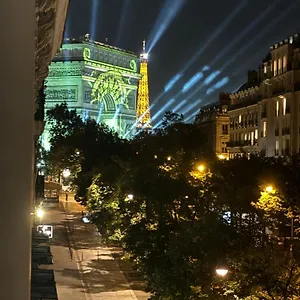 beautiful-rooms-nearby-champs-elyses.fr-paris.fr/